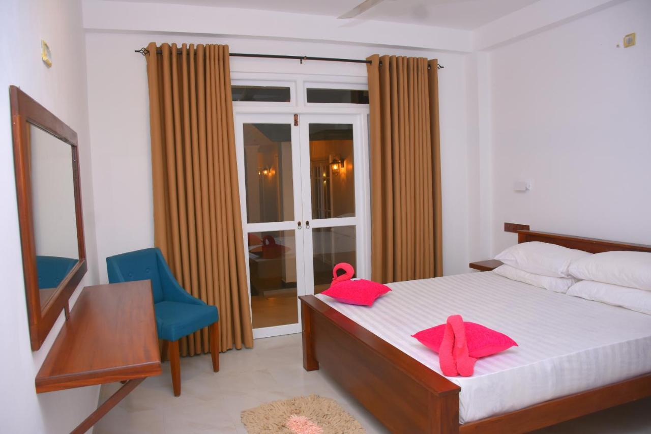 The Bamboo Tree Transit Hotel Katunayaka Екстериор снимка