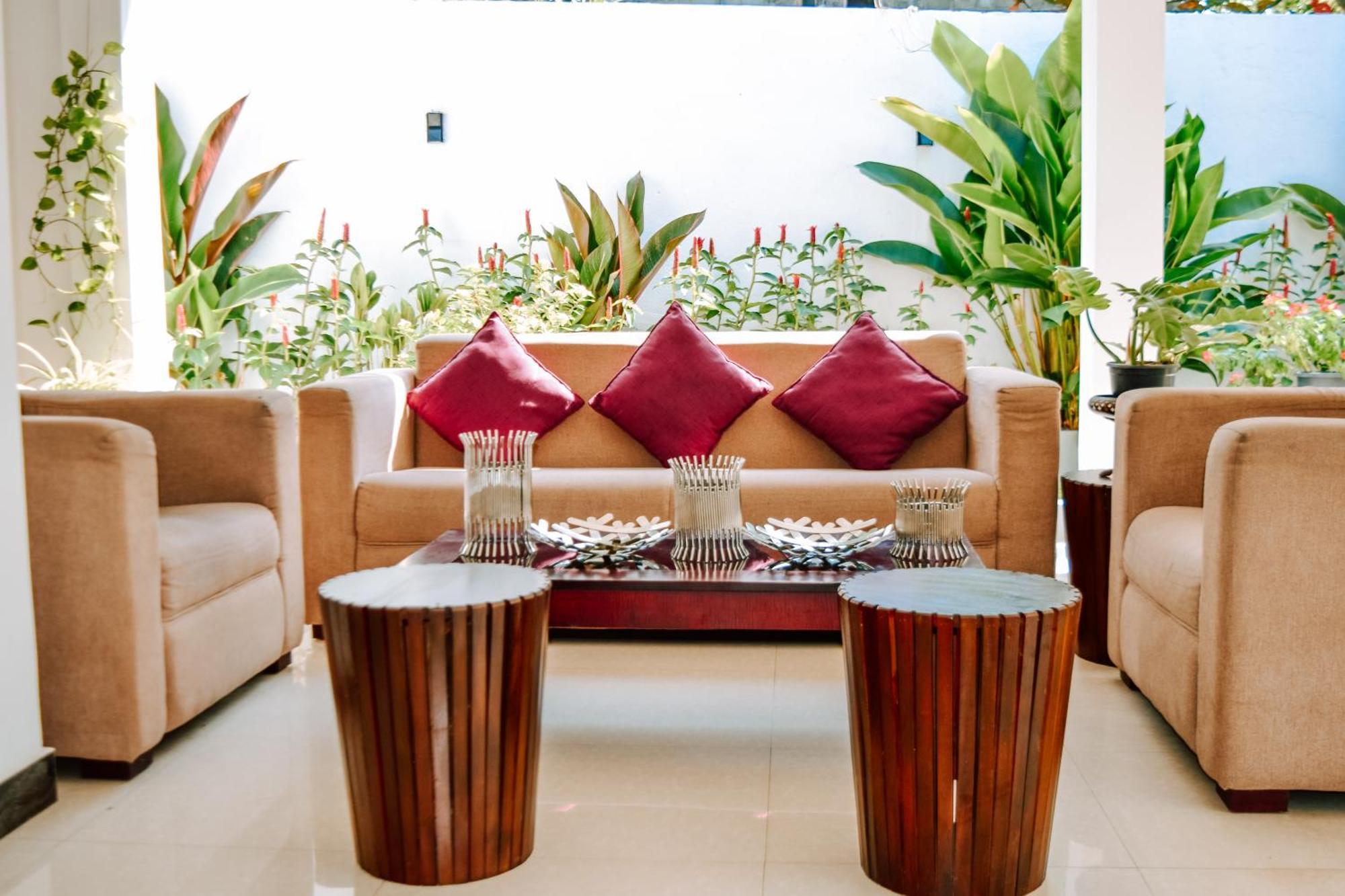 The Bamboo Tree Transit Hotel Katunayaka Екстериор снимка