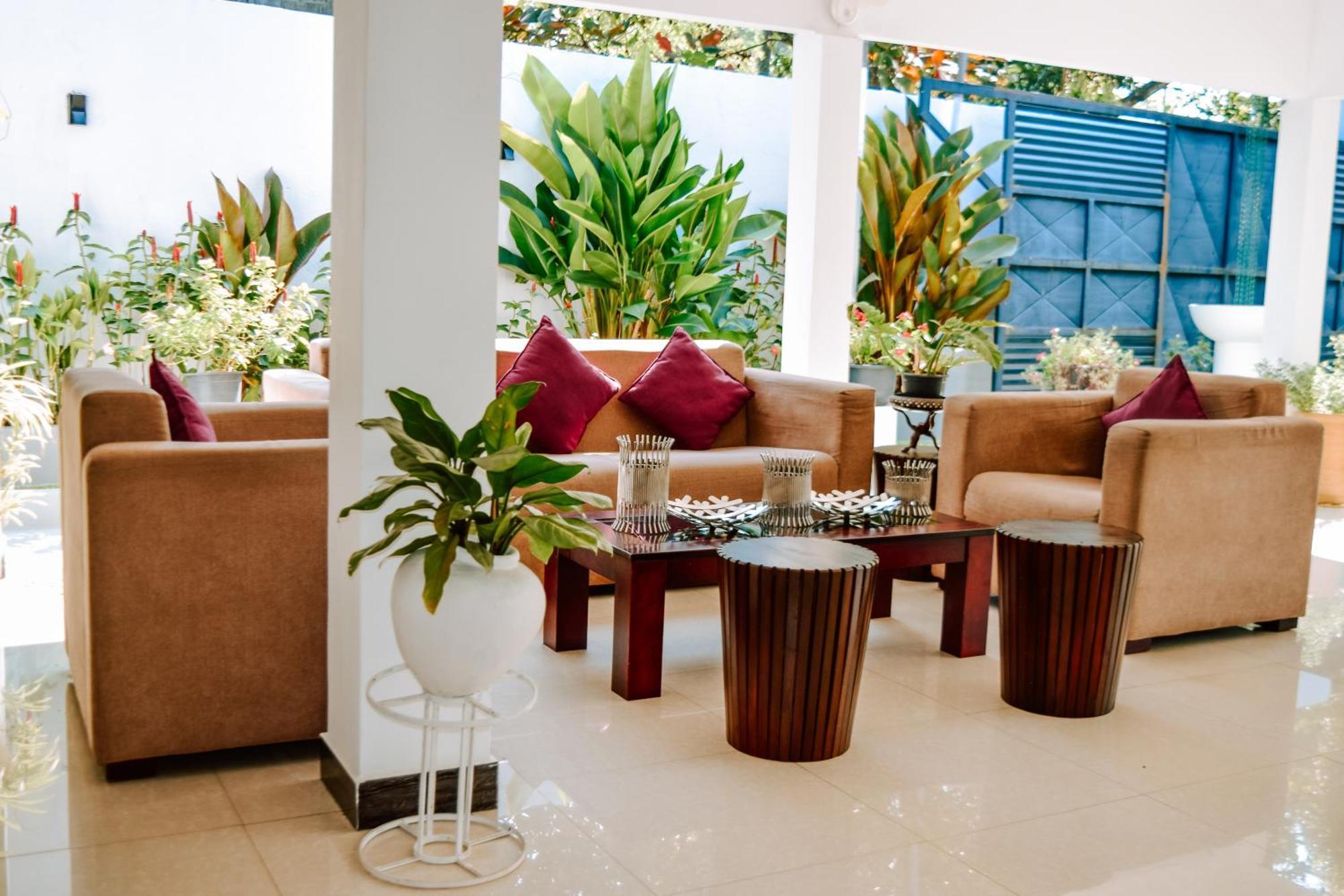 The Bamboo Tree Transit Hotel Katunayaka Екстериор снимка
